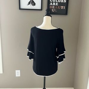 Cable and Gauge blouse. Size Small. NWOT.